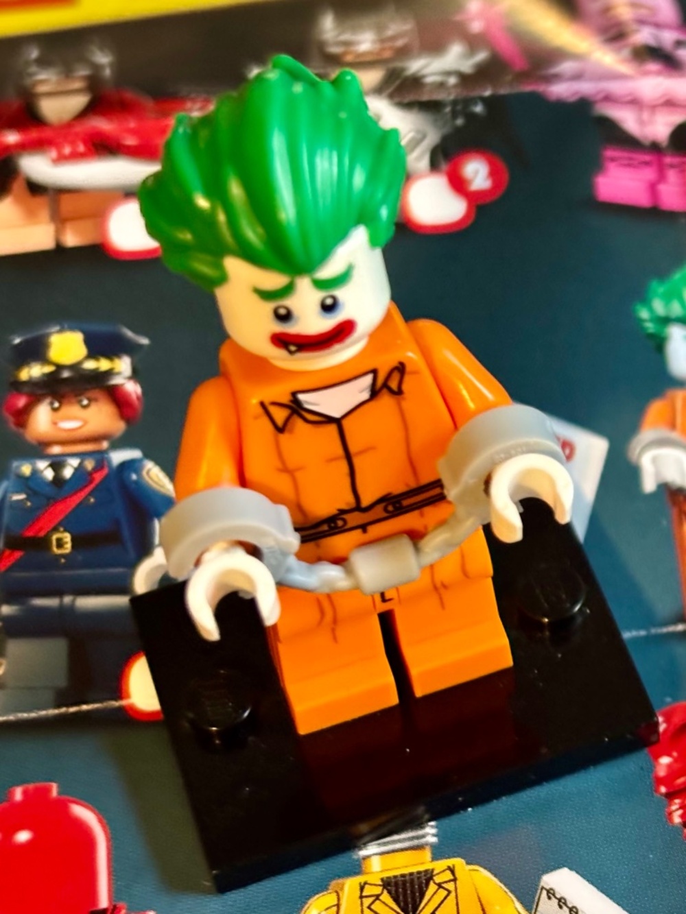 The Lego Batman Movie Series 1 "Arkham Asylum Joker" coltlbm08 LIKE NEW!